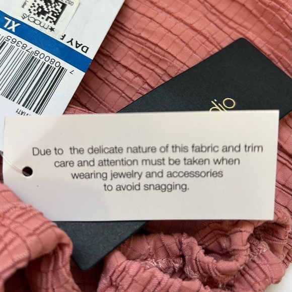 City Studio/ NWT/  Woman’s Juniors Crinkled Short Sleeves Fit & Flare Dress/ XL - Picture 9 of 15